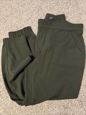 LOFT Dark Olive Pull-On Jogger dress Pants